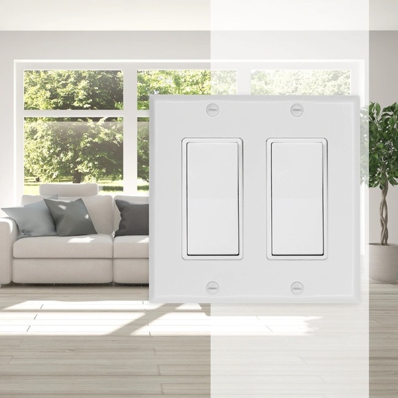 Pack of 4 Leviton 2-Gang GFCI Outlet Cover Plates - Picture 7 of 14